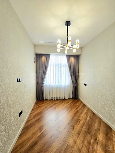 Продаётся 3-комн. новостройка 63 м², м. Кара Караев, photo 4 from 13