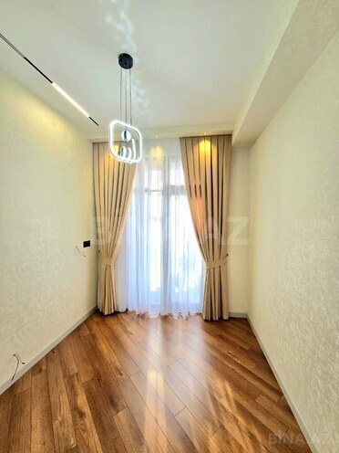 Продаётся 3-комн. новостройка 63 м², м. Кара Караев, photo 6 from 13