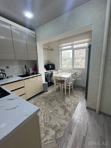 Продаётся 2-комн. вторичка 65 м², Хатаинский р., photo 5 from 13