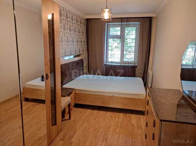 Satılır 2 otaqlı köhnə tikili 60 m², Yasamal r., photo 13 from 15