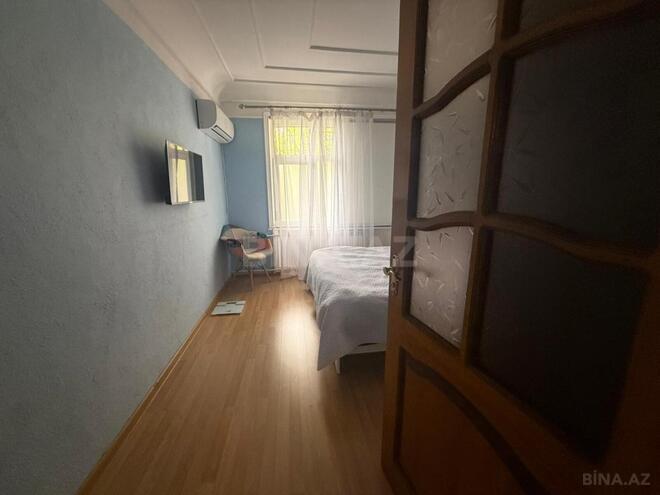 Satılır 3 otaqlı köhnə tikili 63 m², Elmlər Akademiyası m., photo 13 from 25
