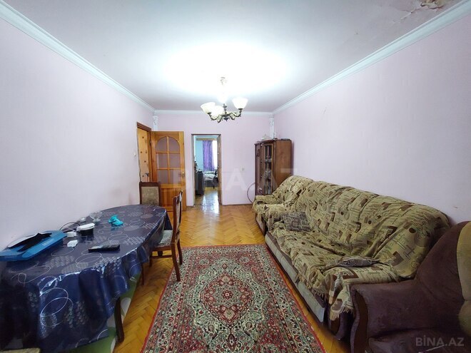 Продаётся 3-комн. вторичка 65 м², м. Нефтчиляр, photo 3 from 13