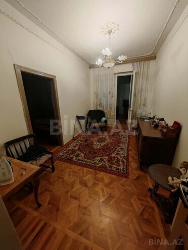 Satılır 4 otaqlı köhnə tikili 95 m², Nizami m., photo 4 from 13