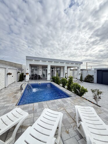 Satılır 4 otaqlı həyət evi/bağ evi 150 m², Şüvəlan q., photo 1 from 25