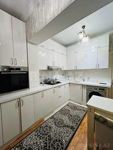 Satılır 3 otaqlı köhnə tikili 92 m², Nəsimi m., photo 1 from 25