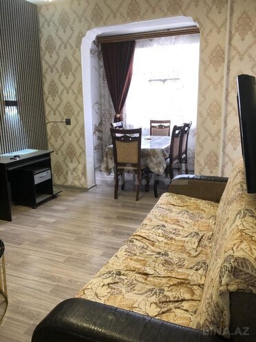 Сдаётся 2-комн. вторичка 70 м², м. 20 января, photo 3 from 12