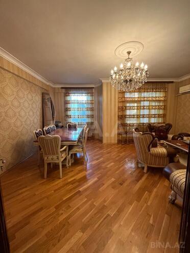 Продаётся 3-комн. новостройка 135 м², м. Кара Караев, photo 7 from 16