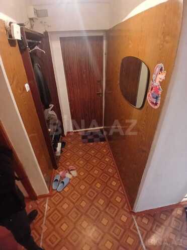 Продаётся 3-комн. вторичка 65 м², м. Нефтчиляр, photo 1 from 9