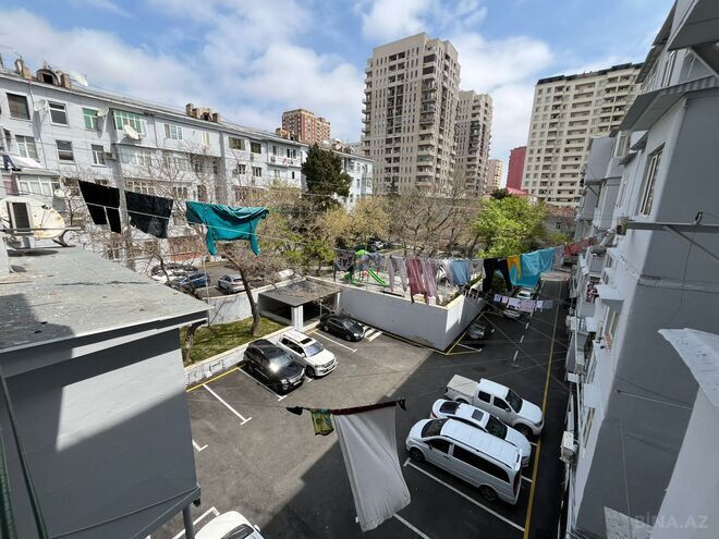 Satılır 1 otaqlı köhnə tikili 35 m², 28 May m., photo 18 from 25