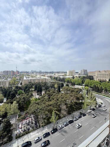 Продаётся 3-комн. новостройка 106 м², м. Элмляр Академиясы, photo 10 from 25