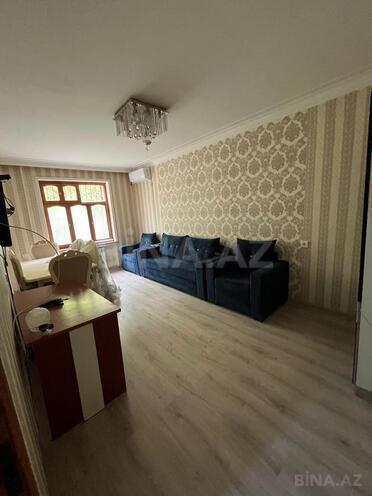 Сдаётся 2-комн. вторичка 70 м², м. Азадлыг проспекти, photo 1 from 13