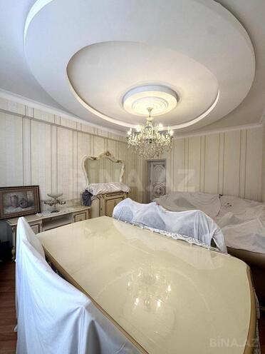 Продаётся 3-комн. новостройка 107 м², м. Ази Асланов, photo 1 from 13