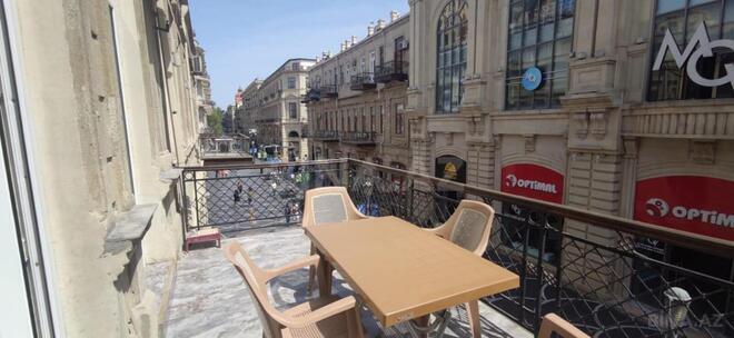Сдаётся 2-комн. вторичка 70 м², м. Сахил, photo 1 from 21