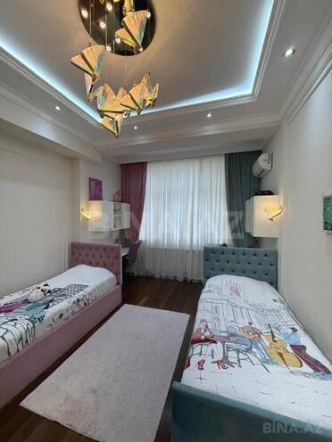 Продаётся 4-комн. новостройка 200 м², м. Низами, photo 17 from 29