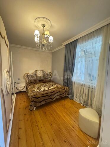 Продаётся 3-комн. вторичка 65 м², Хатаинский р., photo 4 from 12