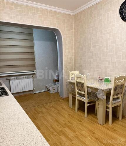 Satılır 2 otaqlı köhnə tikili 70 m², İnşaatçılar m., photo 12 from 16