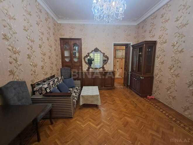 Сдаётся 2-комн. вторичка 60 м², м. Нариман Нариманов, photo 1 from 13