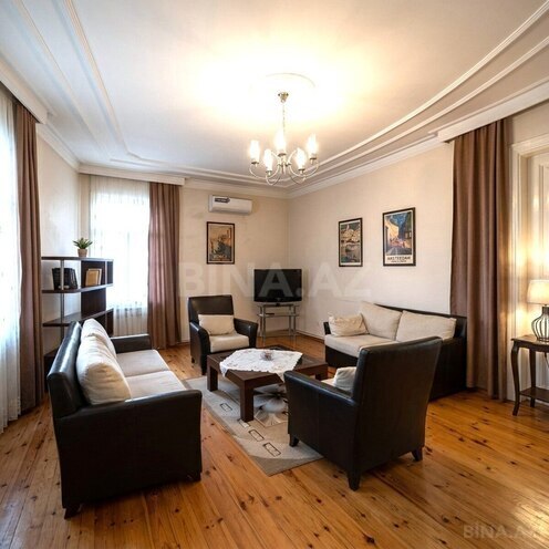 Продаётся 3-комн. новостройка 110 м², м. Ичеришехер, photo 1 from 12