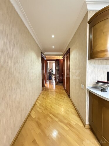 Satılır 3 otaqlı köhnə tikili 85 m², Bakıxanov q., photo 10 from 20