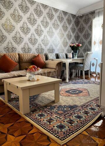 Satılır 3 otaqlı köhnə tikili 70 m², Nizami m., photo 1 from 22