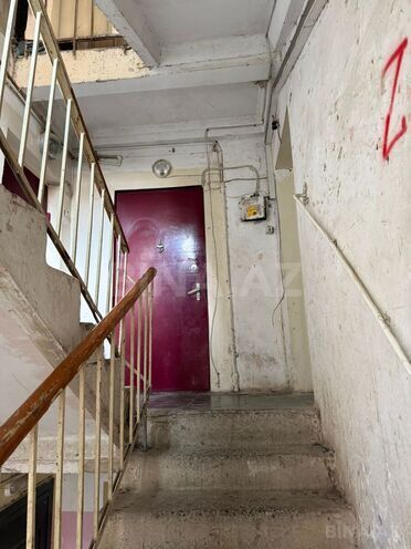 Satılır 2 otaqlı köhnə tikili 55 m², Qara Qarayev m., photo 18 from 20