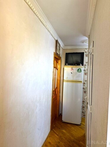 Satılır 2 otaqlı köhnə tikili 55 m², Qara Qarayev m., photo 13 from 17
