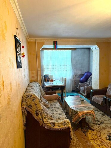Satılır 2 otaqlı köhnə tikili 55 m², Qara Qarayev m., photo 1 from 17