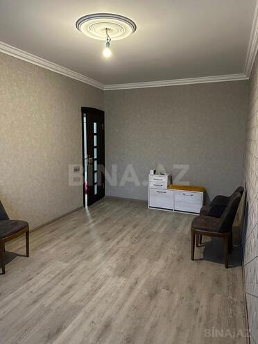 Продаётся 3-комн. вторичка 55 м², Бинагадинский р., photo 3 from 17