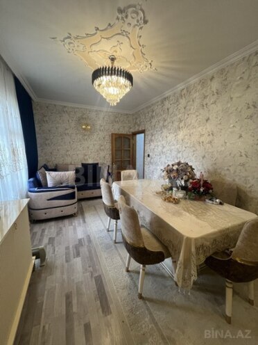 Продаётся 2-комн. вторичка 65 м², м. Ази Асланов, photo 3 from 13