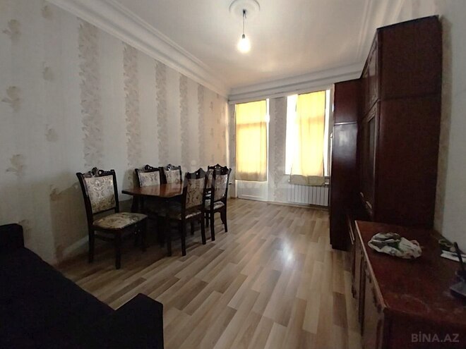 Продаётся 2-комн. вторичка 60 м², м. Элмляр Академиясы, photo 1 from 15