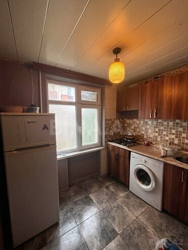 Satılır 3 otaqlı köhnə tikili 80 m², İnşaatçılar m., photo 7 from 10
