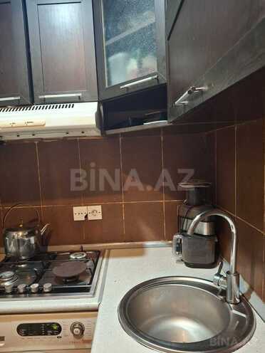 Продаётся 2-комн. вторичка 40 м², м. Кара Караев, photo 4 from 7