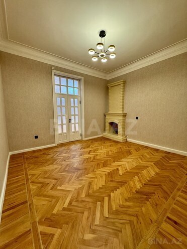Satılır 5 otaqlı köhnə tikili 140 m², İçəri Şəhər m., photo 8 from 18
