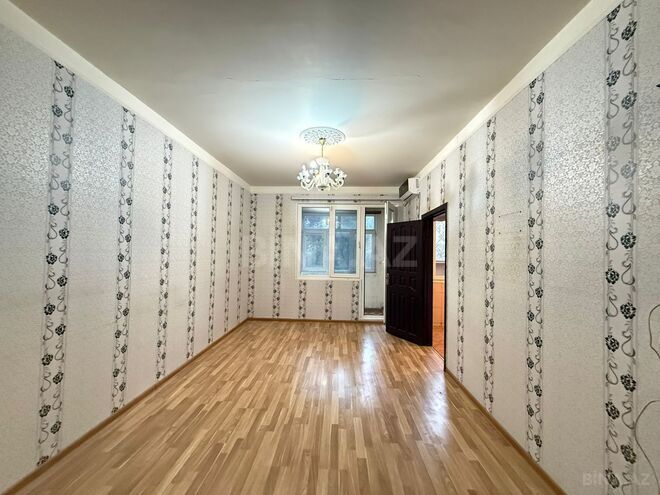 Продаётся 3-комн. вторичка 65 м², м. Мемар Аджеми, photo 1 from 10