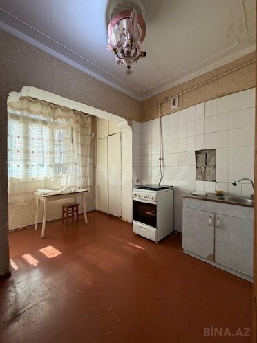 Satılır 4 otaqlı köhnə tikili 100 m², Bakıxanov q., photo 21 from 32