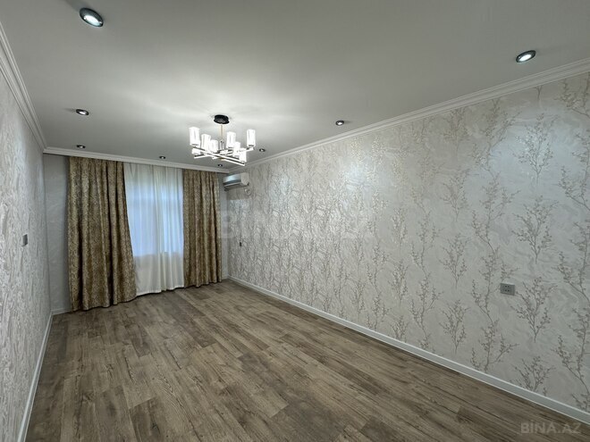 Продаётся 2-комн. вторичка 65 м², м. Ази Асланов, photo 1 from 15