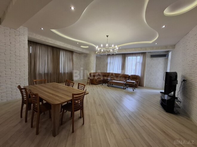İcarəyə verilir 3 otaqlı yeni tikili 250 m², 28 May m., photo 21 from 22