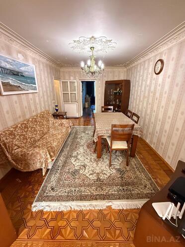 Продаётся 3-комн. вторичка 65 м², м. Нефтчиляр, photo 4 from 15
