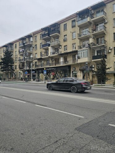 Satılır 2 otaqlı köhnə tikili 70 m², Nizami m., photo 3 from 29