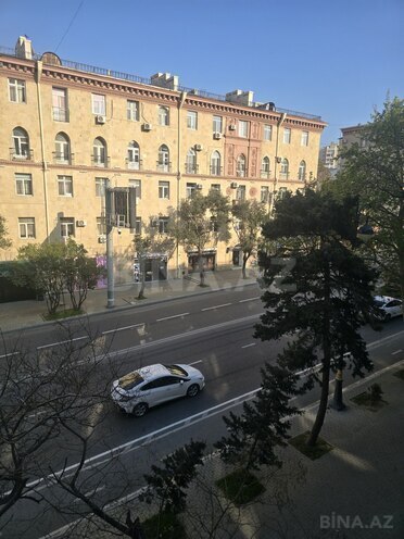 Satılır 2 otaqlı köhnə tikili 70 m², Nizami m., photo 23 from 29