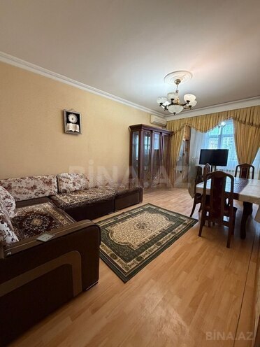 İcarəyə verilir 3 otaqlı köhnə tikili 65 m², 7-ci mikrorayon q., photo 1 from 9
