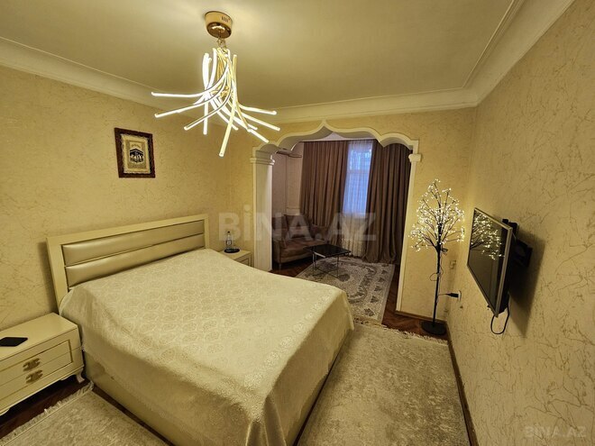 Продаётся 3-комн. вторичка 75 м², м. Нариман Нариманов, photo 1 from 13