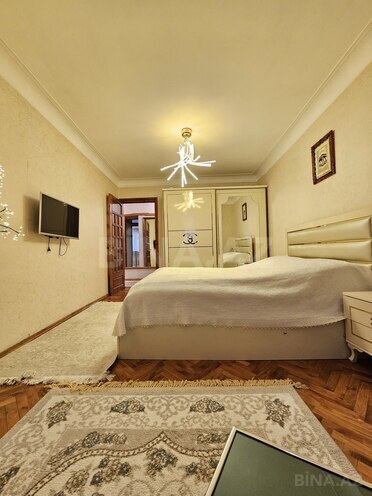 Продаётся 3-комн. вторичка 75 м², м. Нариман Нариманов, photo 7 from 13