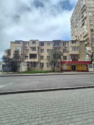 Продаётся 1-комн. вторичка 38 м², м. Элмляр Академиясы, photo 3 from 21