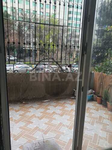 Satılır 3 otaqlı köhnə tikili 70 m², İnşaatçılar m., photo 14 from 18