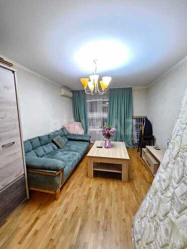 Satılır 3 otaqlı köhnə tikili 66 m², İnşaatçılar m., photo 1 from 10