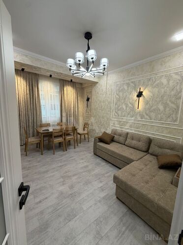 Продаётся 2-комн. новостройка 80 м², м. Ази Асланов, photo 1 from 15