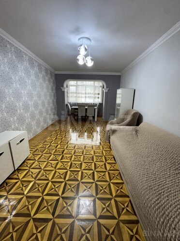 İcarəyə verilir 3 otaqlı köhnə tikili 85 m², 8-ci mikrorayon q., photo 1 from 15