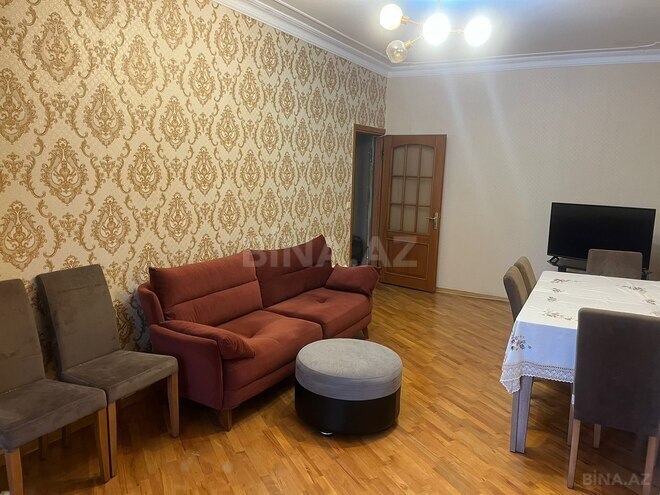Сдаётся 2-комн. вторичка 56 м², м. Мемар Аджеми, photo 1 from 12