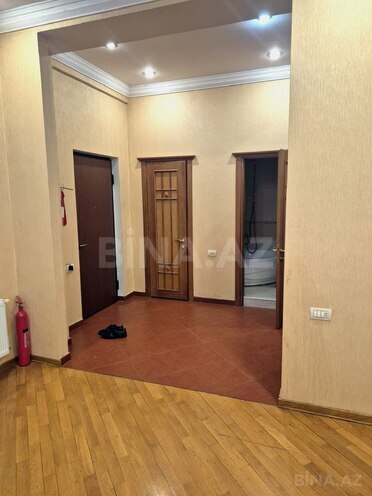 İcarəyə verilir 3 otaqlı yeni tikili 170 m², 28 May m., photo 8 from 17